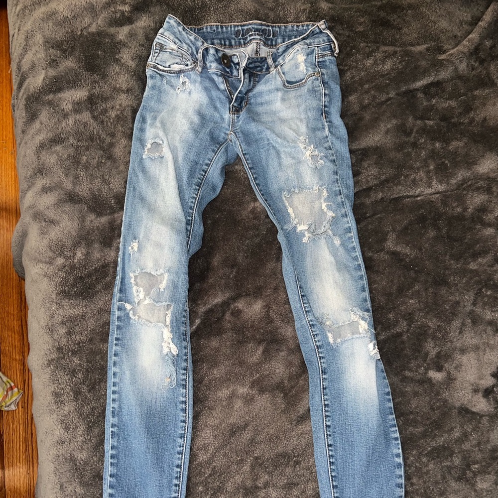 Destroyed skinny jeans